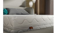 Materac piankowy masujący Eco Complex z pikowanym pokrowcem antyalergiczny